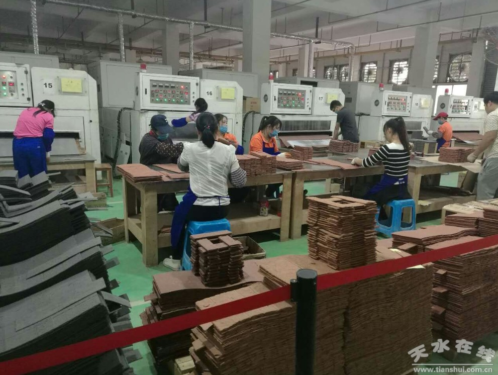 马小龙赴广东福美软瓷等企业考察(图)--天水在线